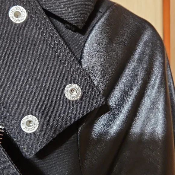 Bedo Jacket - Picture 2 of 8